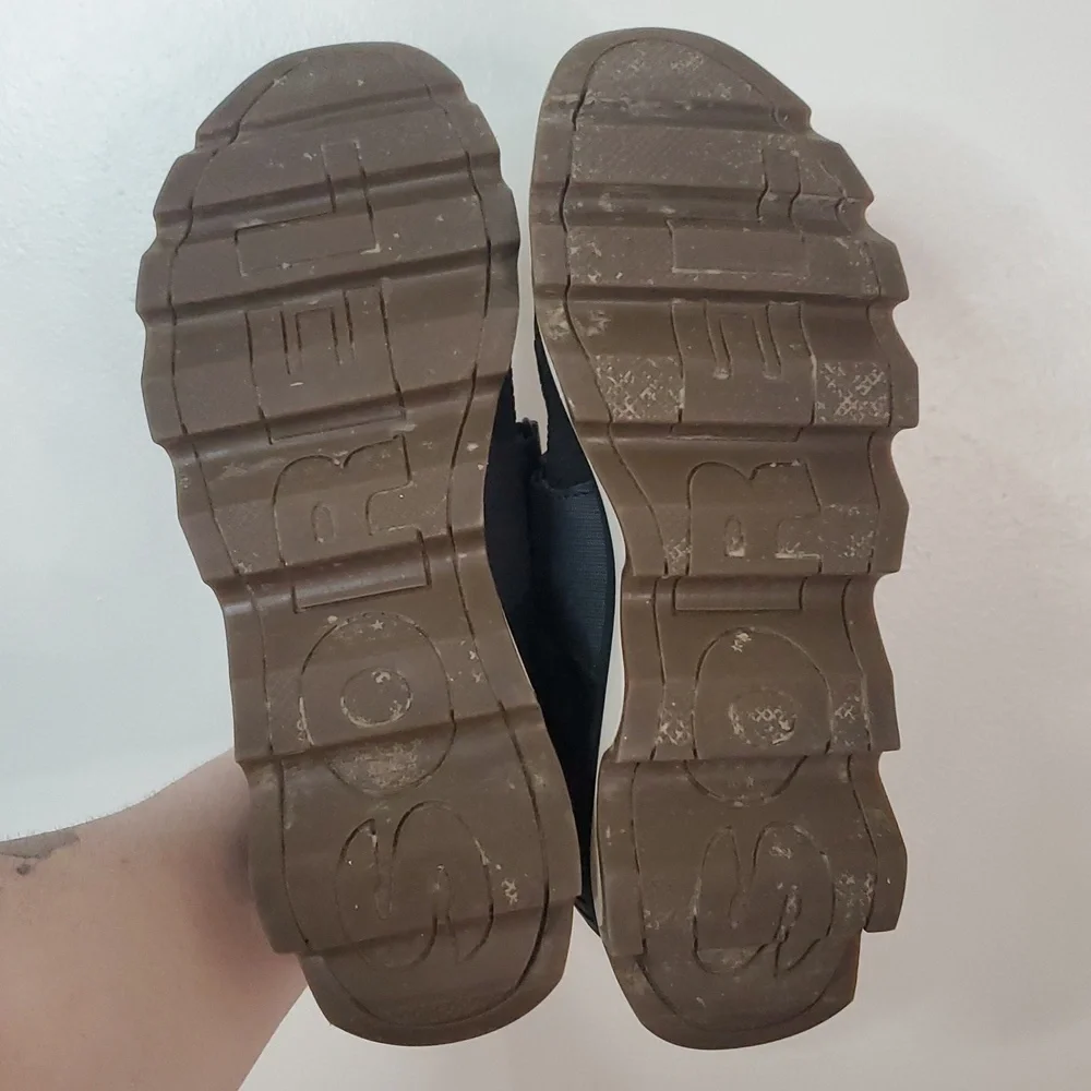 Sorel Kinetic Black Slip On Sneakers Size 8.5 Womens Hook & Loop Closure - Picture 8 of 14